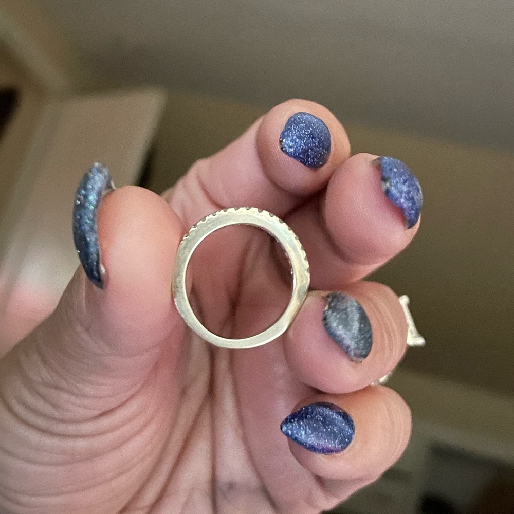 18k solid white gold diamonds ring - Picture 13 of 14